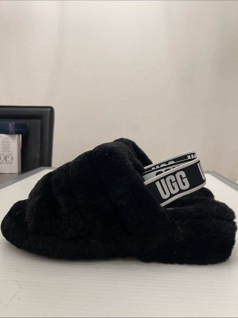 UGG WINTER FLUFF YEAH SLIDE SLIPPERS WOMENS SIZE 7
